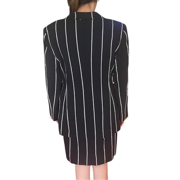 Elegant Classic Louis Feraud Dark Navy blue/Black Skirt/Blazer Suit Sz10 - Picture 3 of 8